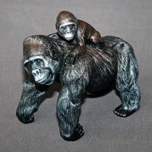  Gorilla Mother & Baby